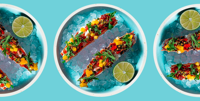 Краб-доги в «Охотке», устрицы и нулевые в Bamboo Bar и другие морепродукты в ресторанах города