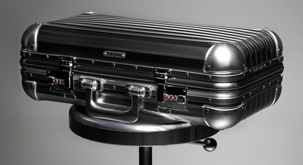 Карл Лагерфельд, Вирджил Абло, Lykke Li и Карин Ройтфельд показали свои чемоданы