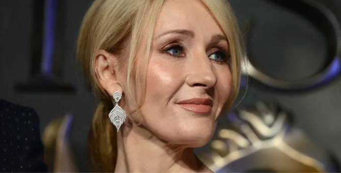 Телеканал BBC извинился перед Джоан Роулинг из-за обвинения в трансфобии