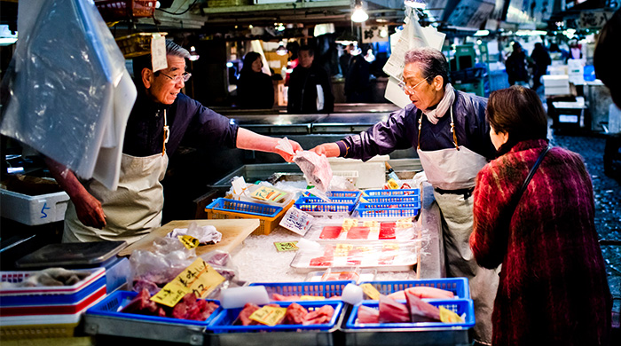 От колдовского до устричного: 10 самых удивительных рынков мира