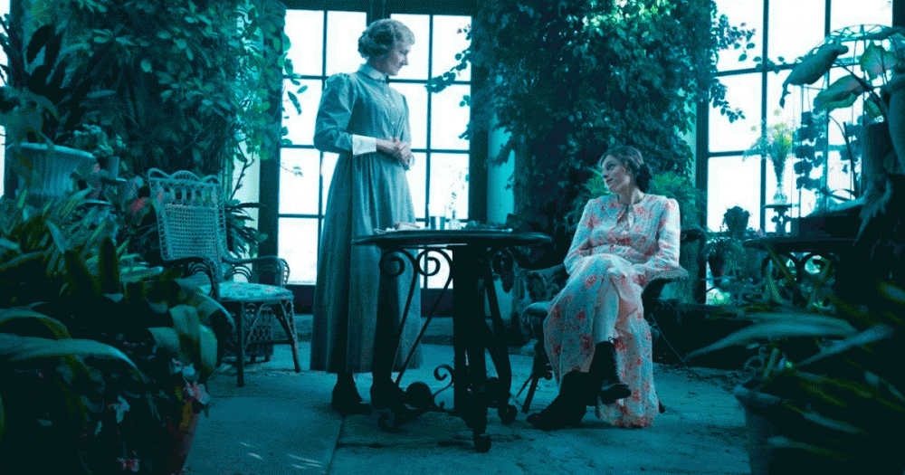 «Говорят женщины», «Эмили», «Корсаж»: 8 небанальных фильмов про женщин