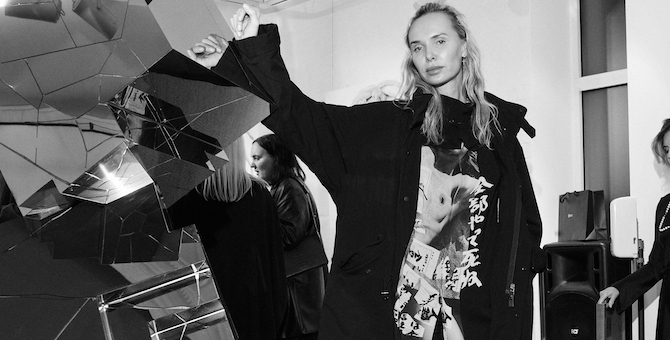 Илона Столье, Мария Кравцова и другие гости презентации скульптуры «Архитектор» в Askeri Gallery