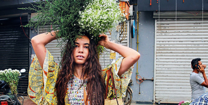 Loewe посвятил новый аромат Ибице и снял кампанию в Нью-Дели