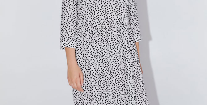 У платья в горох из Zara появился собственный аккаунт в инстаграме