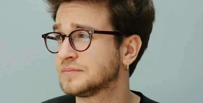 Издание «Батенька, да вы трансформер» отреагировало на обвинения в харассменте Егора Мостовщикова