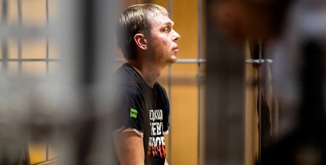 Иван Голунов подал иск на пять миллионов рублей к задерживавшим его полицейским