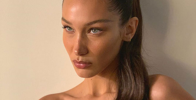 Белла Хадид повторила образ Мадонны с бюстгальтером-пулей