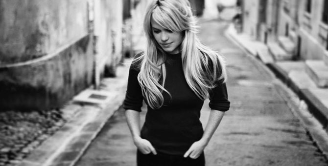 Певица Даффи ушла со сцены из-за изнасилования