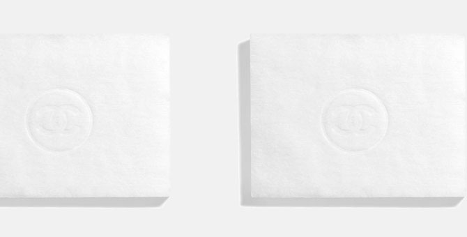 В TikTok появился тренд на анбоксинг хлопковых салфеток Chanel