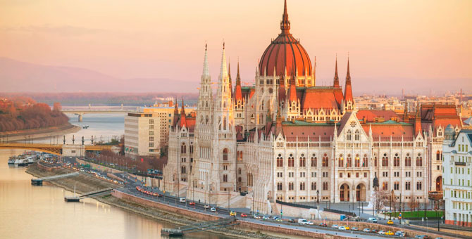 Венгрия первой в Европе протестирует российскую вакцину