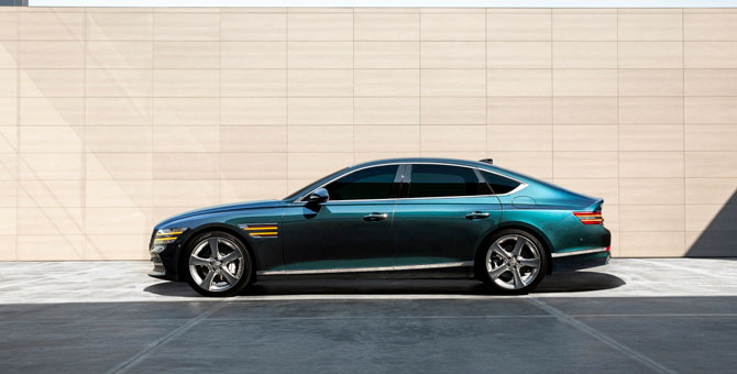 Технологии и безопасность: вышел новый премиальный автомобиль Genesis G80