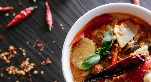 Почему еда из миски вкуснее, чем из тарелки