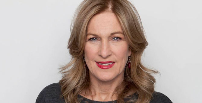 Первую женщину-директора «Грэмми» отстранили за неделю до церемонии