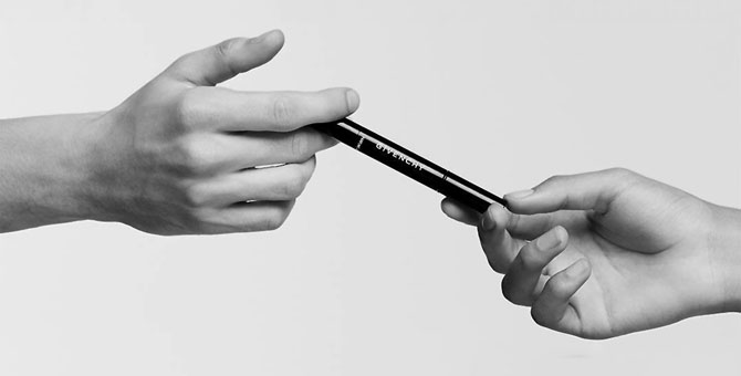 Givenchy выпустили первую унисекс-коллекцию средств для макияжа