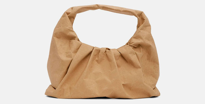 Bottega Veneta выпустил бумажную сумку