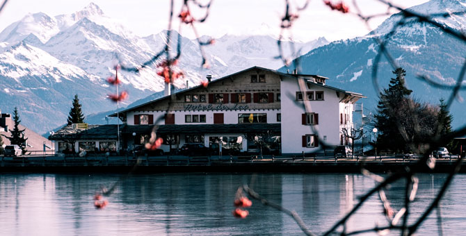 Названы самые дорогие для жизни страны в 2020 году