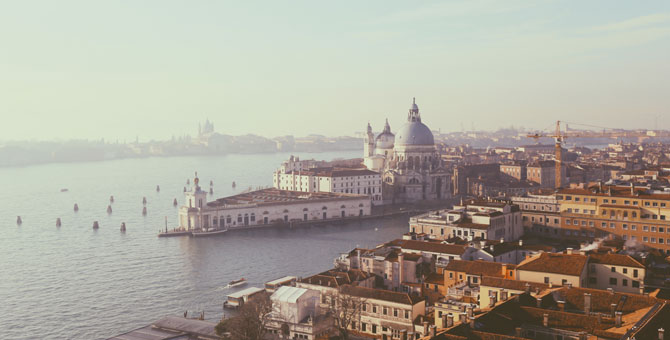Венеция с осени вводит налог на въезд для туристов