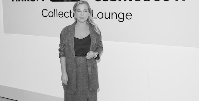 Как прошло открытие 10-й ярмарки Cosmoscow в Гостином дворе