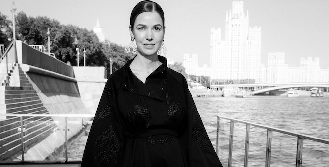 Полина Аскери, Варвара Шмыкова и другие гости показа Akhmadullina