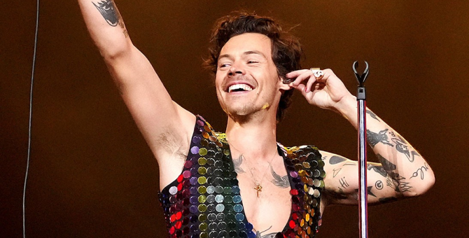 Гарри Стайлз представил два новых трека на Coachella