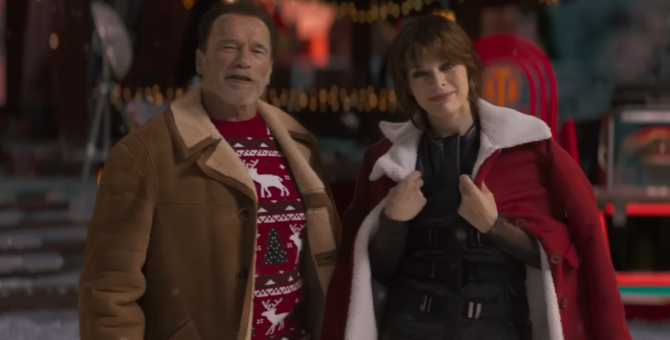 Милла Йовович снялась в рождественской рекламе World of Tanks