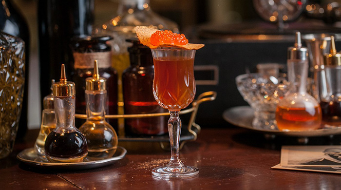 Новая точка на карте Санкт-Петербурга: кафе \"Маяковский\"