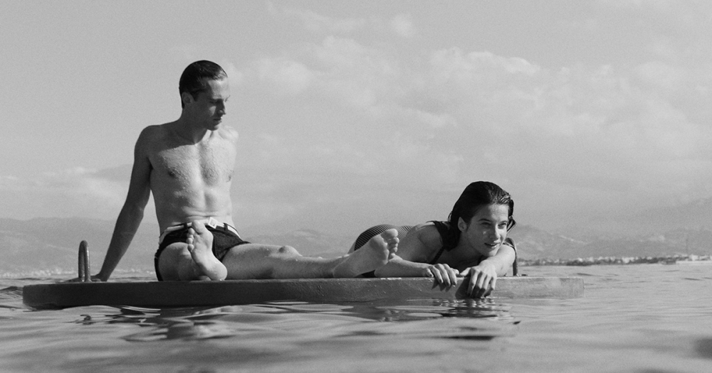 «Открыться ласковому равнодушию мира»: о чем «Посторонний» Франсуа Озона говорит со зрителем