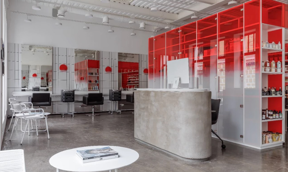 Новости салонов и клиник: кислотный пилинг, мезотерапия без уколов и уход для волос К18