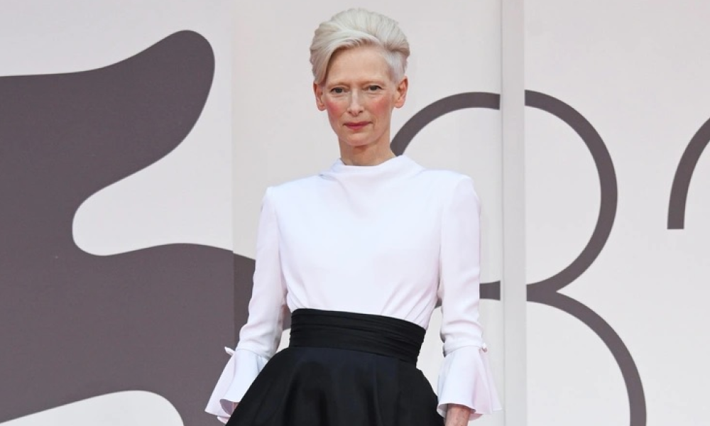 Тильда Суинтон в Chanel и Аня Рубик в Saint Laurent: лучшие образы Венецианского кинофестиваля 2025