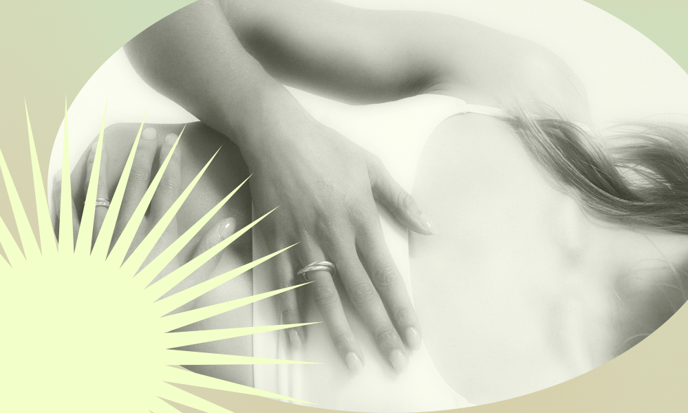 Какие упражнения помогут побороть тревожность? Показывает тренер