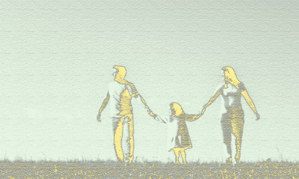 «Это не приговор, а проверка близости». Как сохранить семью, когда болеет ребенок. Отвечают эксперты