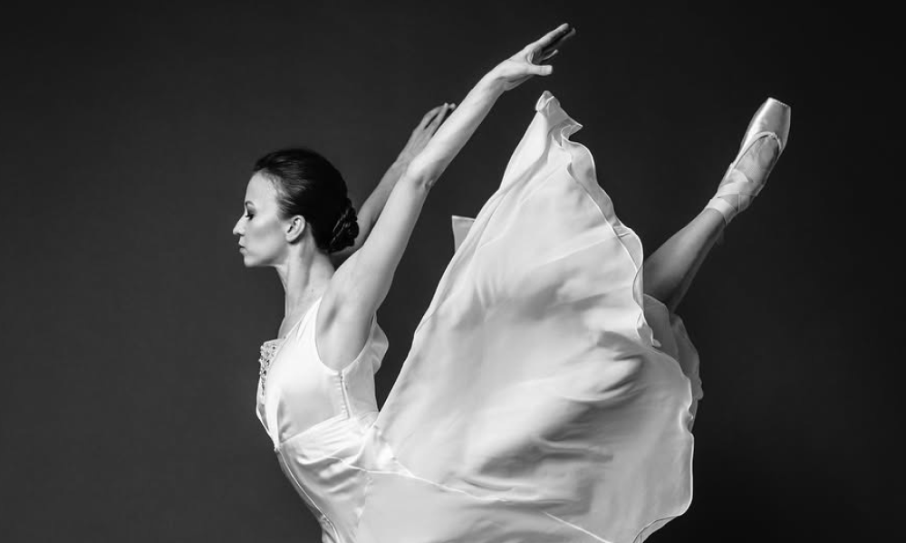 «Моя Анна, конечно, очень сильная»: балерина Рената Шакирова о Карениной, книгах и не только