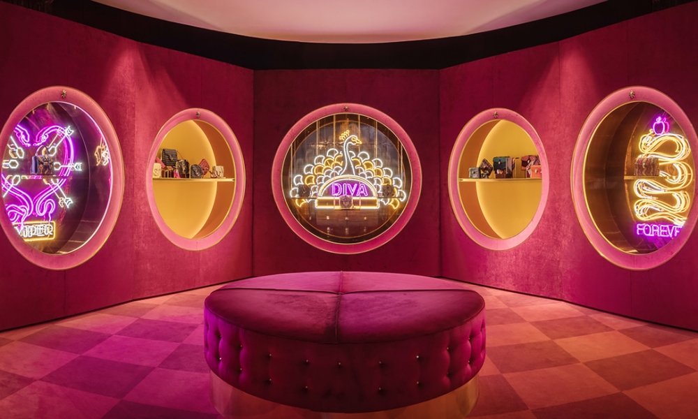 В Милане прошла презентация коллекции аксессуаров Bulgari