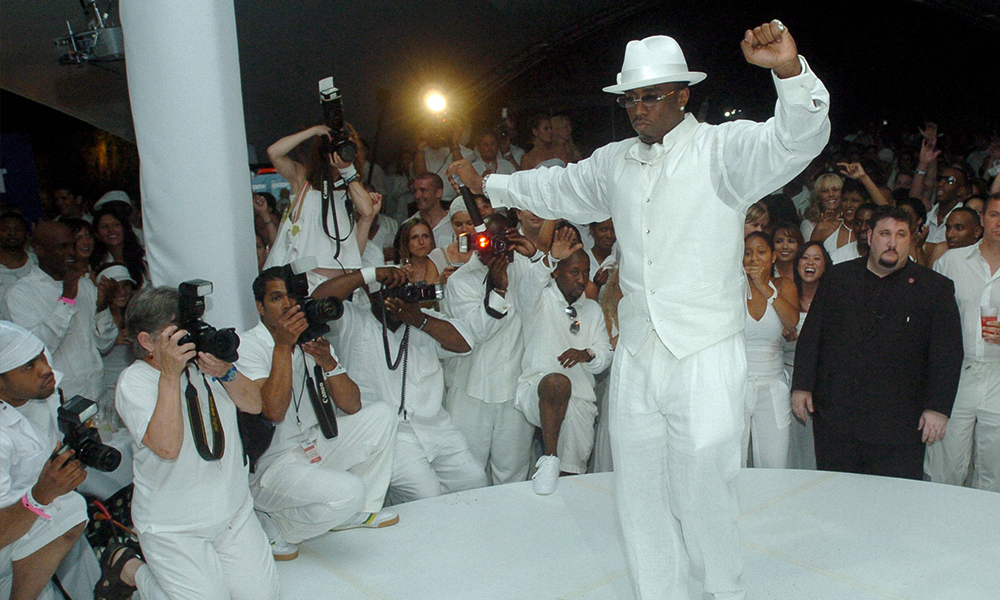Белая вечеринка диди p diddy. Белая вечеринка пи Дидди. Вечеринка в белом стиле. Вечеринка в белом стиле как называется. Вечеринка в стиле White Party.