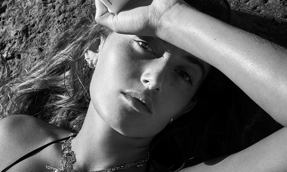 Знакомьтесь, Грей Сорренти — фотограф, модель и дочь Марио Сорренти