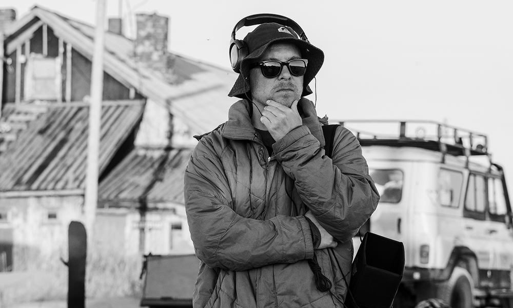 «Создавать Вселенную в себе и вокруг себя»: режиссер Антон Мамыкин — о фильме «Космос засыпает»