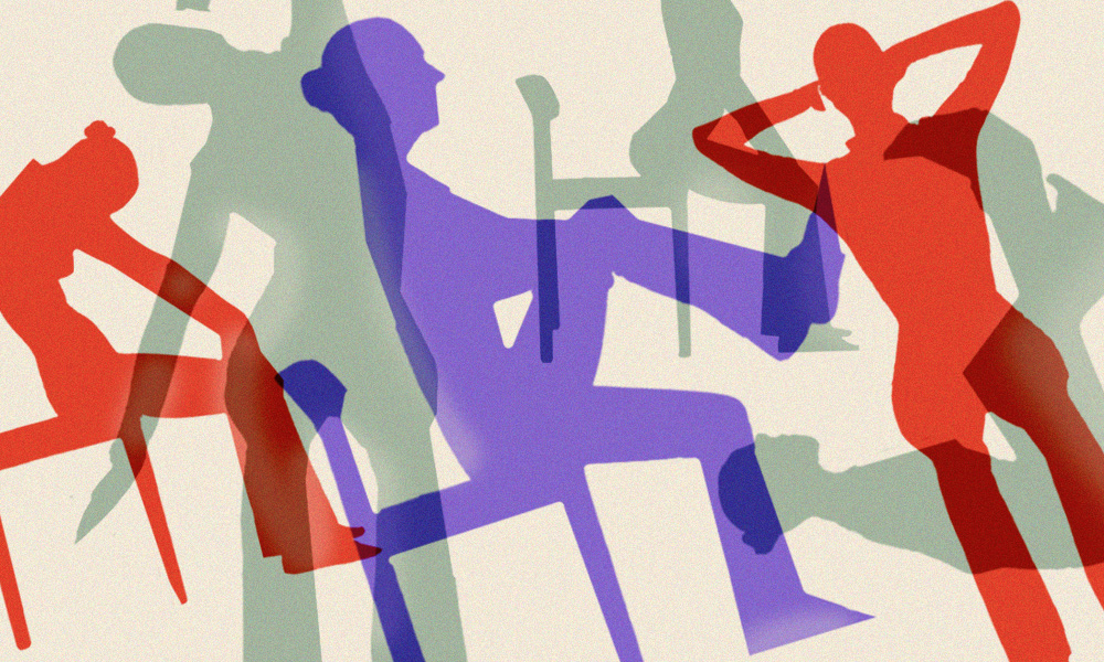 Какие упражнения для бодрости можно сделать во время обеденного перерыва? Показывает эксперт