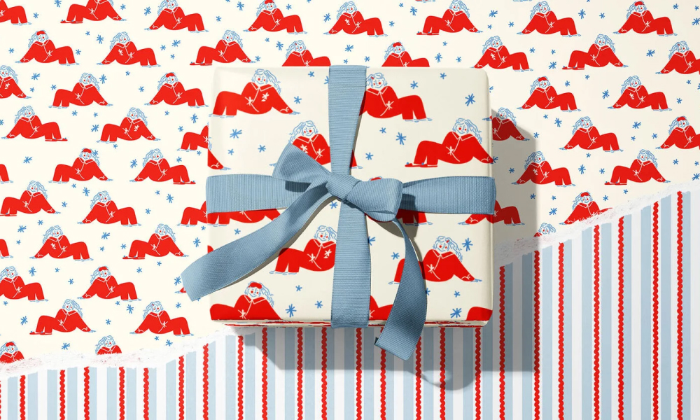 Встречают по обертке: варианты упаковки подарков к Новому году