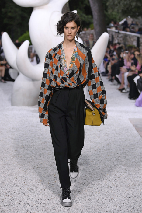 GettyImages 964536764 - Louis Vuitton Cruise 2019: эксцентричность во всех проявлениях