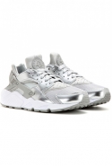 Nike Air Huarache Premium, 120 евро (MyTheresa.com)