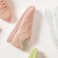 Сила пудры: коллаборация Reebok Classic и FACE Stockholm