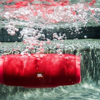 Объект желания: портативная акустическая JBL Charge 3