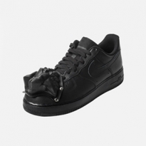 Nike и Comme des Garçons выпустили коллаборацию