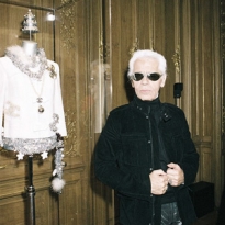 Карл Лагерфельд получил наивысшую награду Парижа