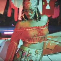 Рианна выпустила клип на трек «Wild Thoughts»