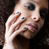 Почему ломаются ногти и как с этим бороться