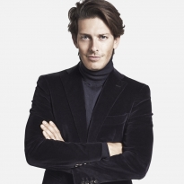 Глава Aquazzura Эдгардо Озорио: «Не вы носите туфли — туфли носят вас»