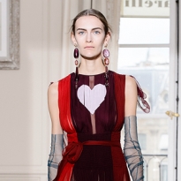 Schiaparelli, осень-зима 2017 — обзор Buro 24/7