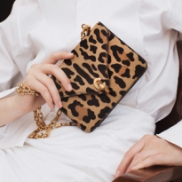 Клатч Dior — выбор Buro 24/7