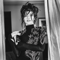 Guess Jeans выпустил рекламную кампанию Holiday 2017